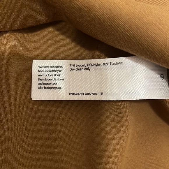 Eileen Fisher Petite Size PP Split Hem 3/4 Sleeve Top - Picture 8 of 8